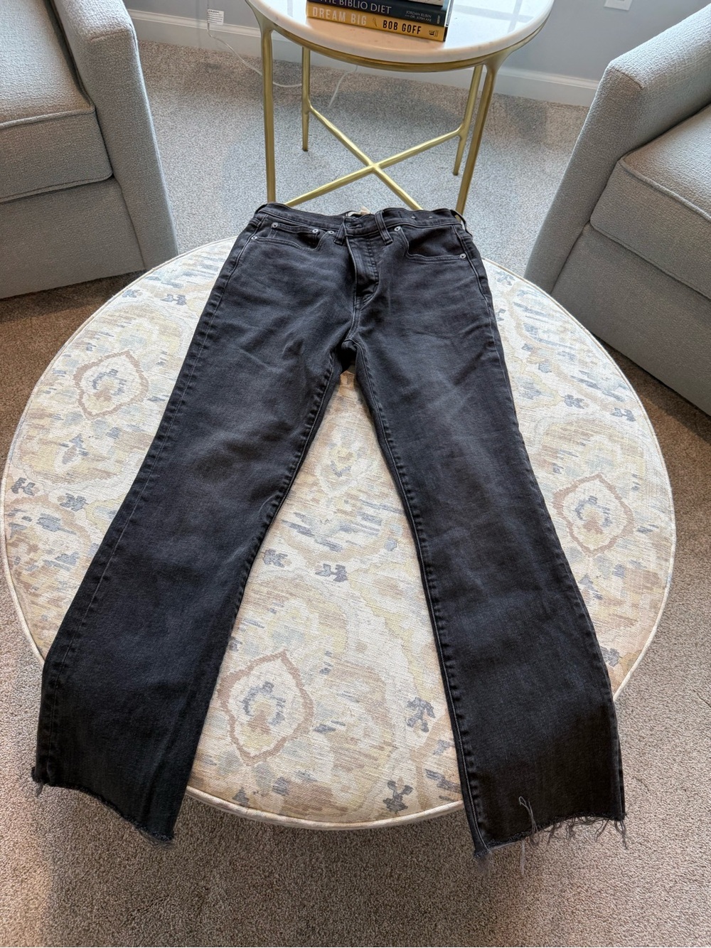 Madewell Mid-Rise Kick Out Crop Jeans in Washed Black - Size 28